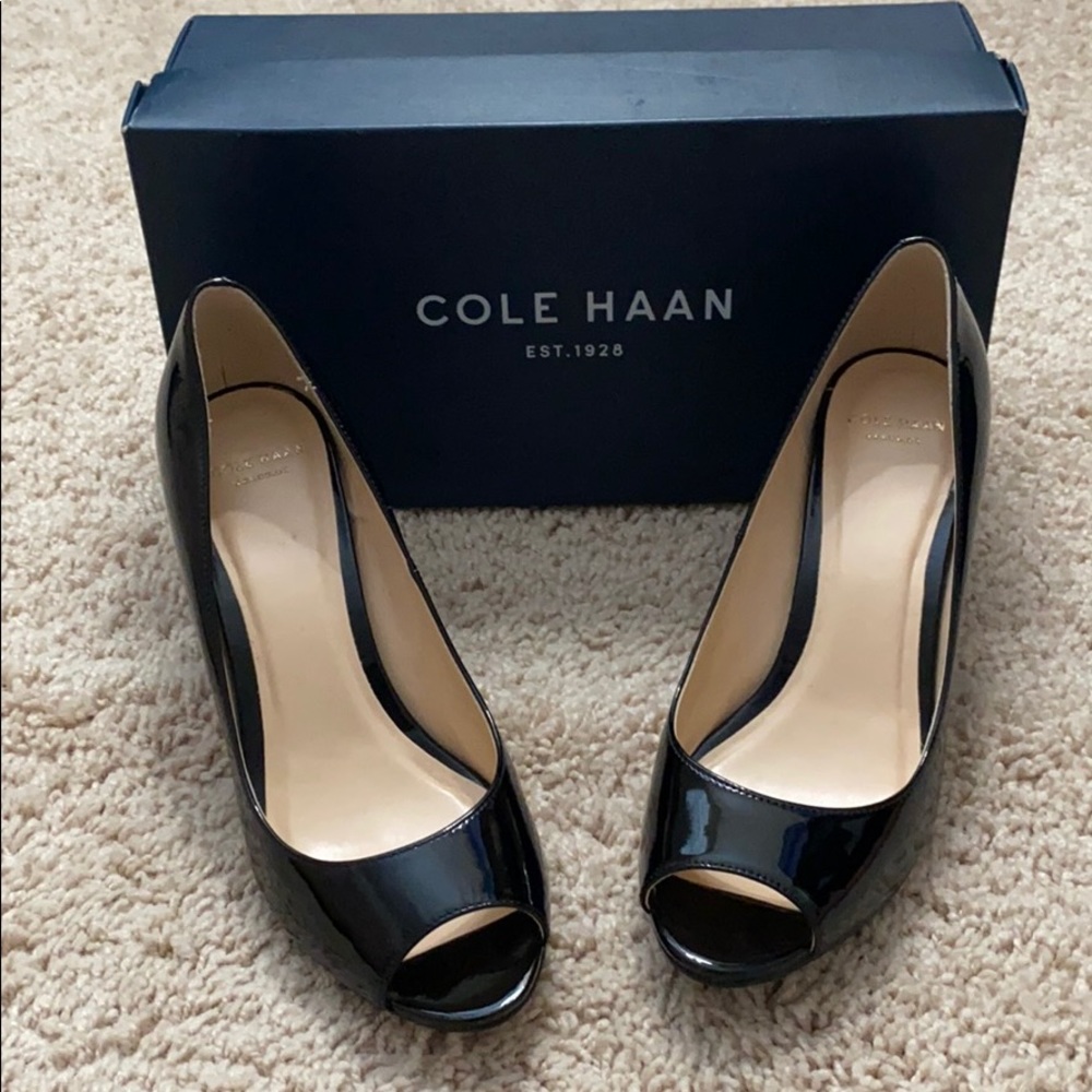 NIB Woman’s Cole Haan Patent Lena OT Wedge